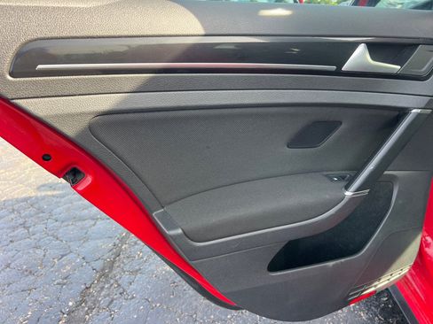 Used 2016 Volkswagen GTI S FWD image 11