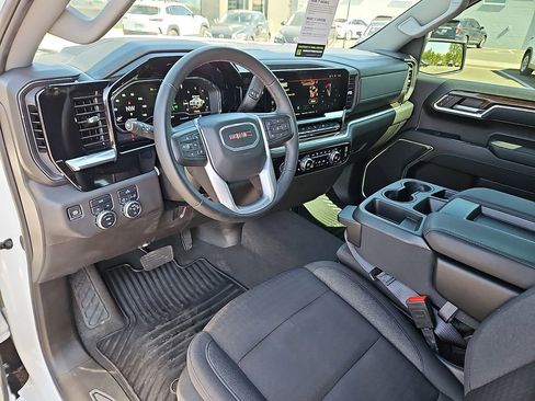 Used 2024 GMC Sierra 1500 Elevation AWD/4WD image 13