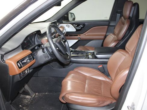Used 2022 Lincoln Aviator Reserve w/ Equipment Group 201A AWD/4WD image 18