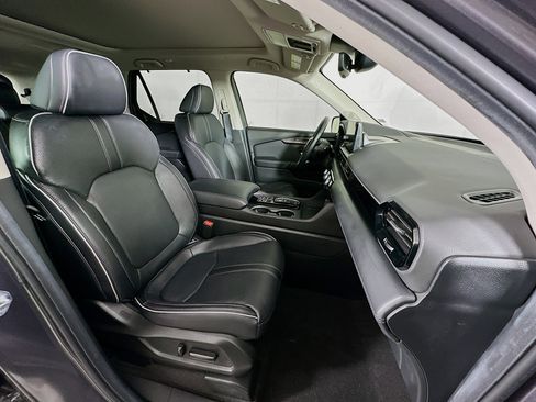 Used 2025 Honda Pilot Elite image 35