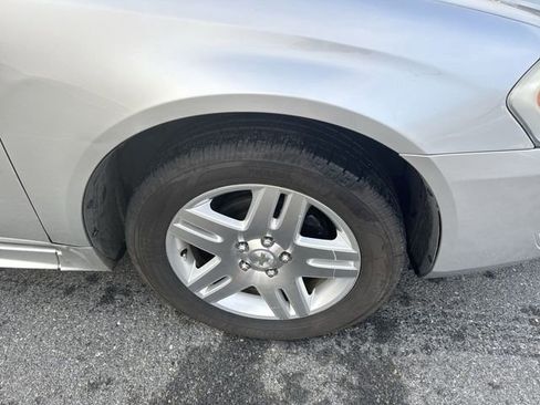 Used 2014 Chevrolet Impala LT image 10