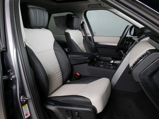 New 2026 Land Rover Discovery Dynamic SE AWD/4WD image 3
