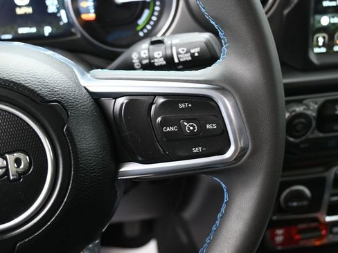 Used 2023 Jeep Wrangler Unlimited Rubicon 4xe AWD/4WD image 18