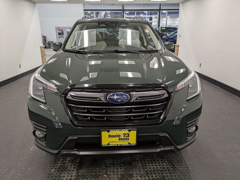Used 2022 Subaru Forester Limited w/ Popular Package #3 image 2