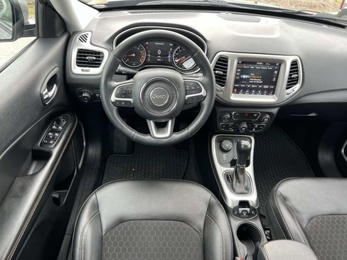 Used 2018 Jeep Compass Latitude w/ Popular Equipment Group image 23