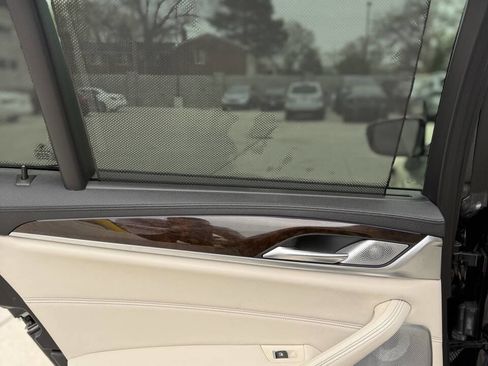 Used 2017 BMW 530i xDrive AWD/4WD image 23