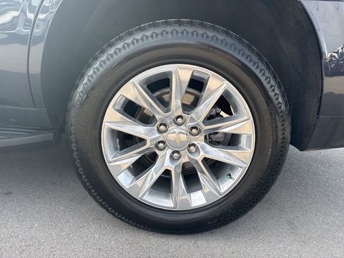 Used 2023 Chevrolet Tahoe Premier AWD/4WD image 31