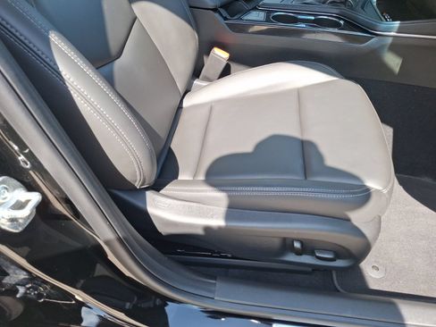 Used 2025 Cadillac CT4 Luxury w/ Sun And Sound Package RWD image 34