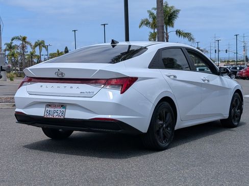 Used 2022 Hyundai Elantra Blue w/ Cargo Package FWD image 12