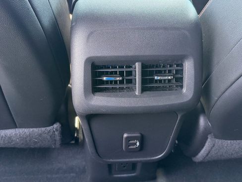 Used 2023 Chevrolet Equinox RS w/ RS Leather Package AWD/4WD image 13