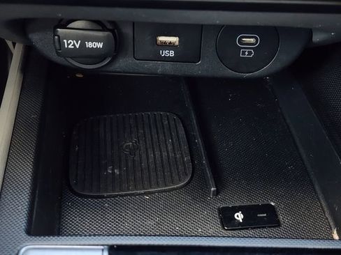 Used 2025 Hyundai Elantra SEL image 26