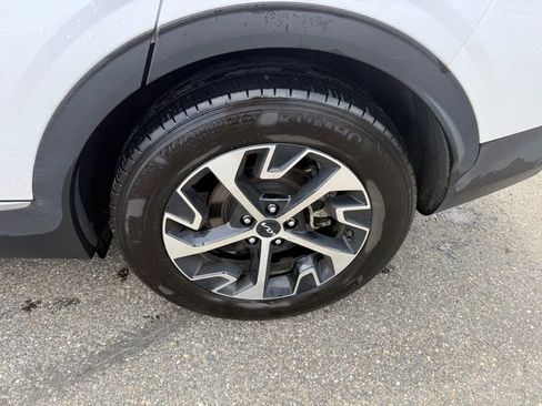Certified 2024 Kia Sportage EX FWD image 15