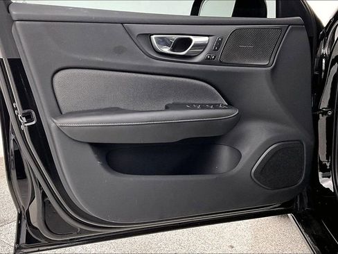 Used 2022 Volvo S60 T8 R-Design w/ Advanced Package image 23