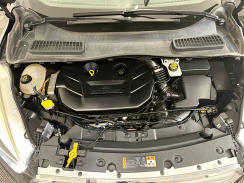 Used 2018 Ford Escape Titanium FWD image 34