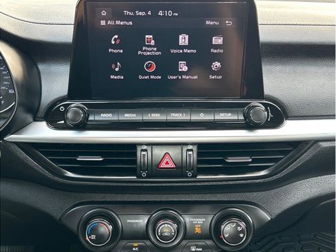 Used 2023 Kia Forte LXS image 17