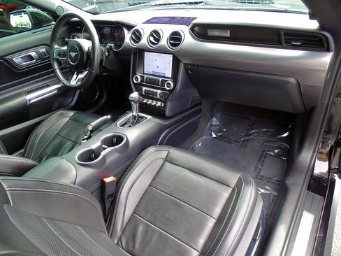 Used 2021 Ford Mustang GT Premium w/ Equipment Group 401A RWD image 34
