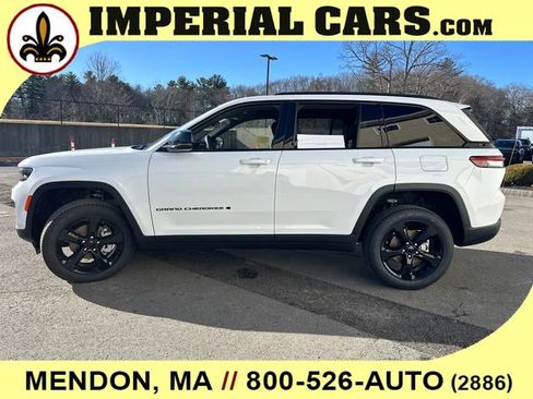 New 2025 Jeep Grand Cherokee Limited w/ Black Appearance Package AWD/4WD image 6