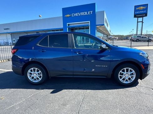 Used 2022 Chevrolet Equinox LS w/ LS Convenience Package image 5