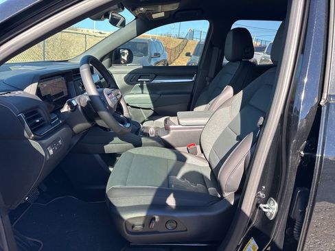 New 2026 GMC Terrain AT4 image 17