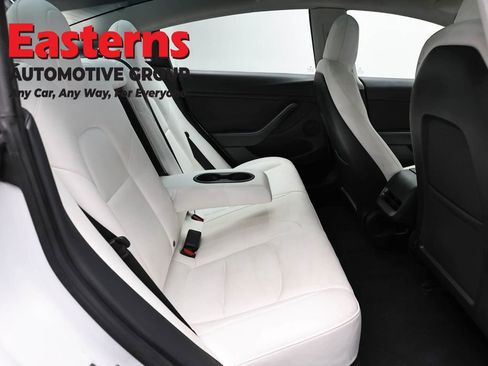 Used 2023 Tesla Model 3 Standard Range RWD image 17