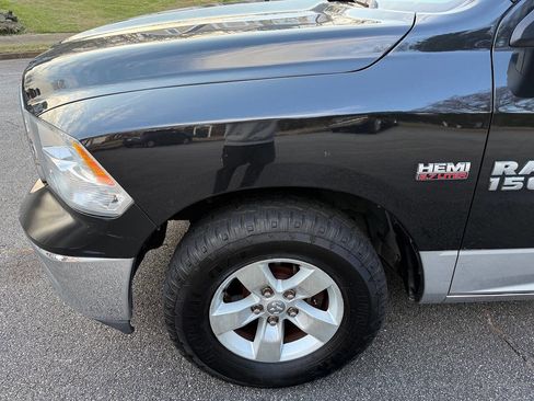 Used 2016 RAM 1500 Classic SLT image 17