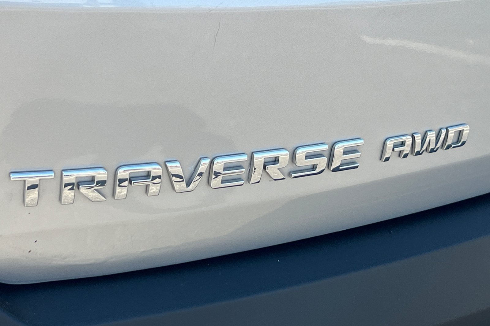 Used 2021 Chevrolet Traverse LS AWD/4WD image 40