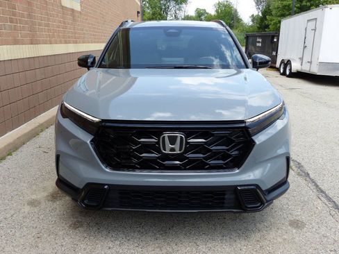 Used 2025 Honda CR-V Sport image 4