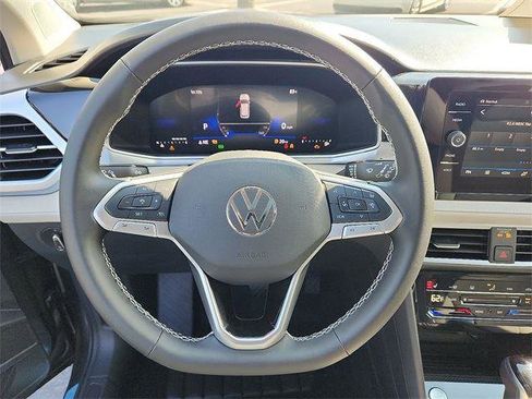 New 2025 Volkswagen Taos SE image 16