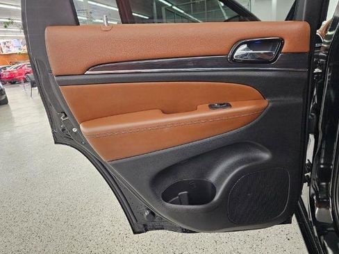 Used 2021 Jeep Grand Cherokee Overland image 29