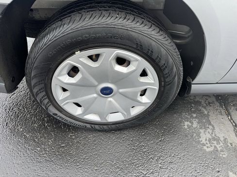 Used 2015 Ford Transit Connect XL image 12