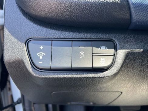 Certified 2023 Kia Seltos S w/ Navigation Package AWD/4WD image 11