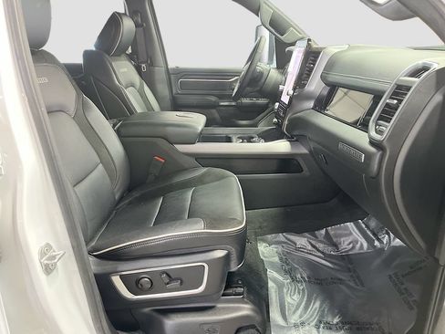 Used 2025 RAM 1500 Laramie w/ Night Edition AWD/4WD image 29