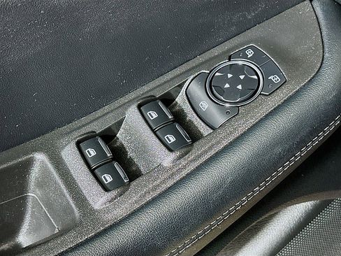 Used 2024 Ford Edge SEL w/ Convenience Package image 18