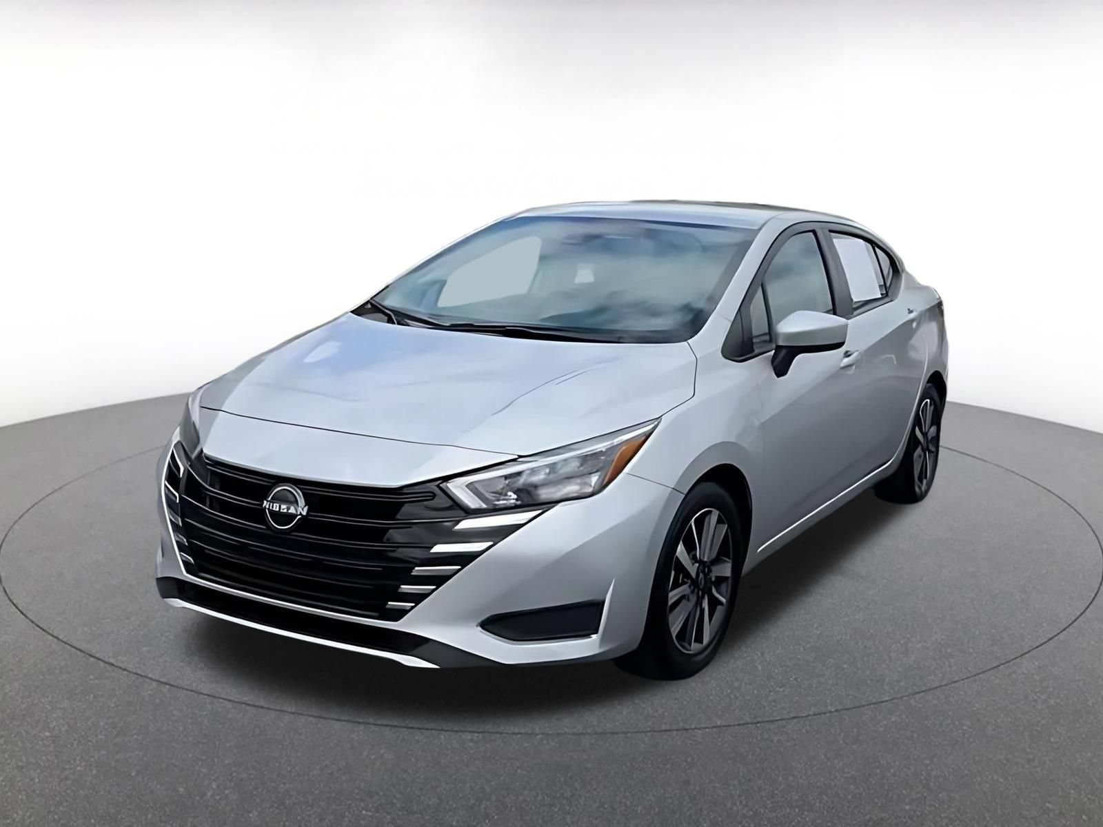 Used 2025 Nissan Versa SV FWD image 6
