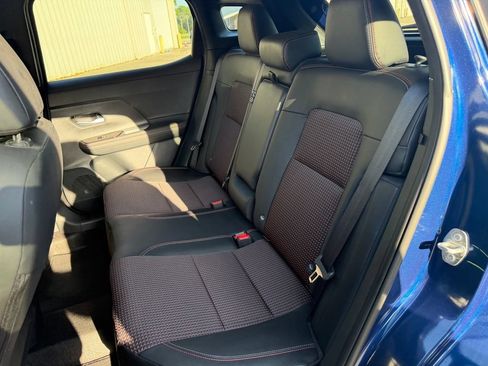 Used 2025 Nissan Kicks SR FWD image 11