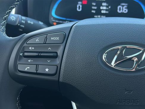 New 2026 Hyundai Venue SEL FWD image 26