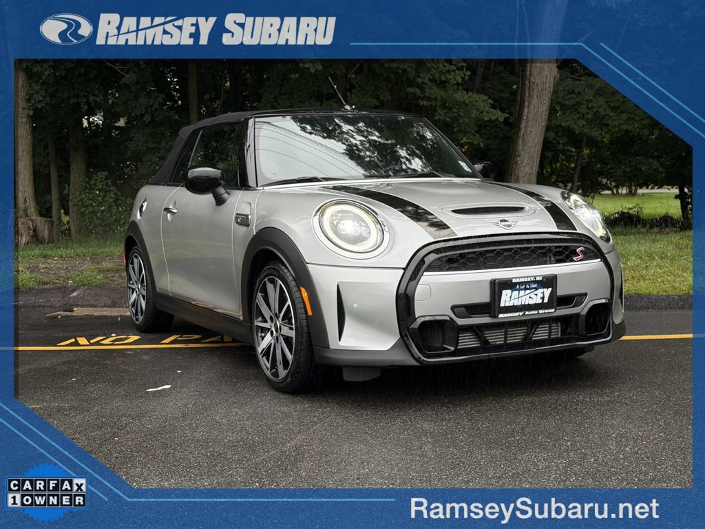 Used 2024 MINI Cooper S FWD image 1