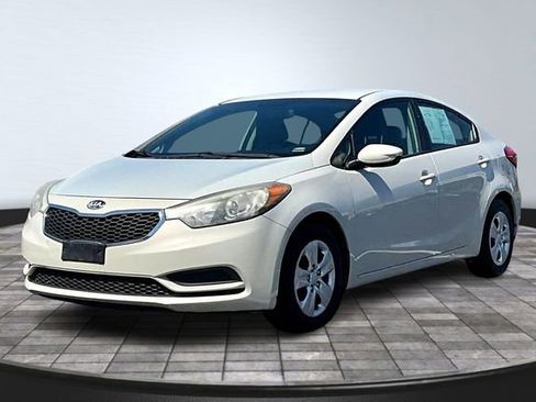 Used 2014 Kia Forte LX FWD image 1
