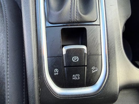 Used 2020 Hyundai Santa Fe SE AWD/4WD image 31