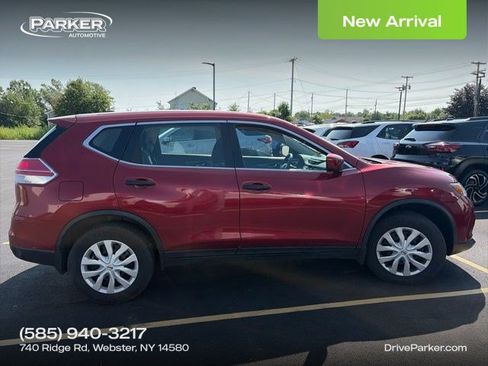 Used 2016 Nissan Rogue S AWD/4WD image 1