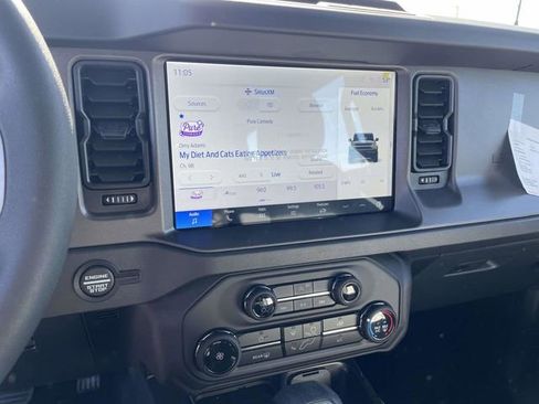 New 2025 Ford Bronco 4-Door AWD/4WD image 9
