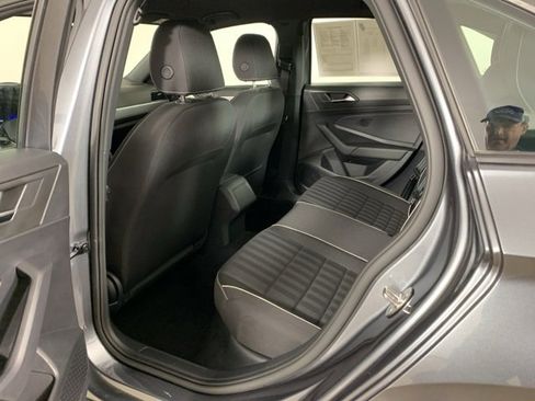 Used 2022 Volkswagen Jetta Sport image 31