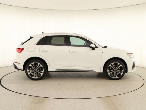 Used 2019 Audi Q3 2.0T Prestige AWD/4WD image 8