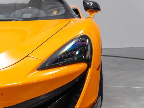 Used 2019 McLaren 600LT RWD image 41