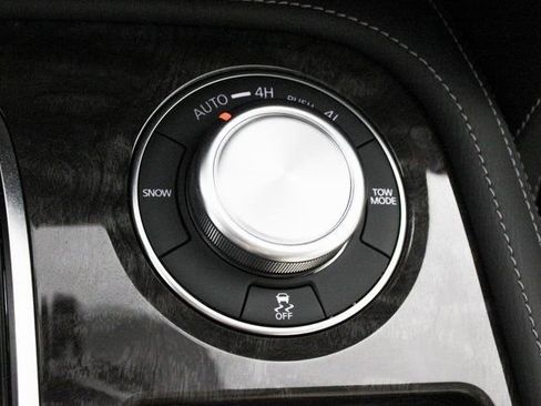 New 2024 Nissan Armada Platinum w/ Captain's Chairs Package image 27