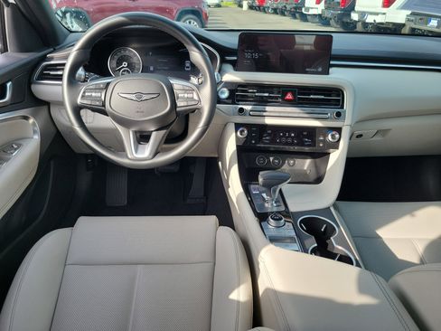 Certified 2025 Genesis G70 2.5T image 6