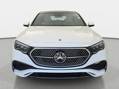 New 2026 Mercedes-Benz E 350 4MATIC Sedan image 2