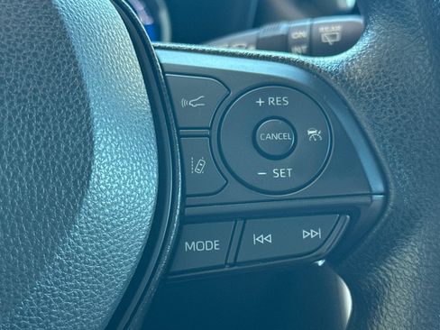 Certified 2025 Toyota RAV4 XLE AWD/4WD image 29