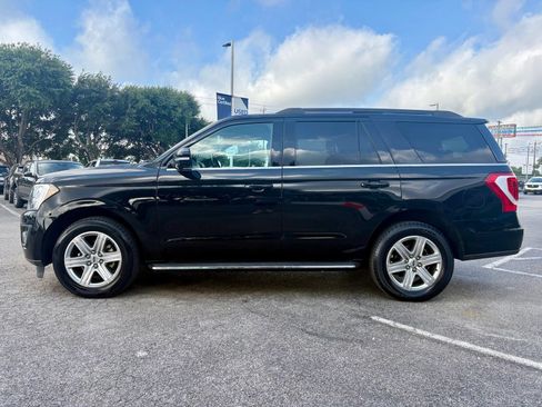 Used 2021 Ford Expedition XLT RWD image 6