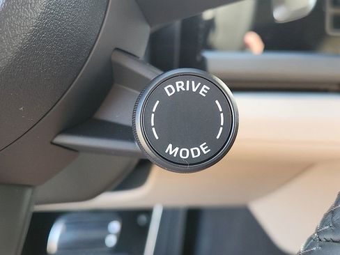 New 2026 Porsche Panamera 4 image 19